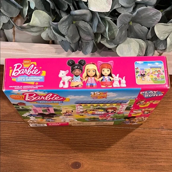 NWT Barbie Mega Building Set - Colorful Market Adventure - Picture 3 of 9